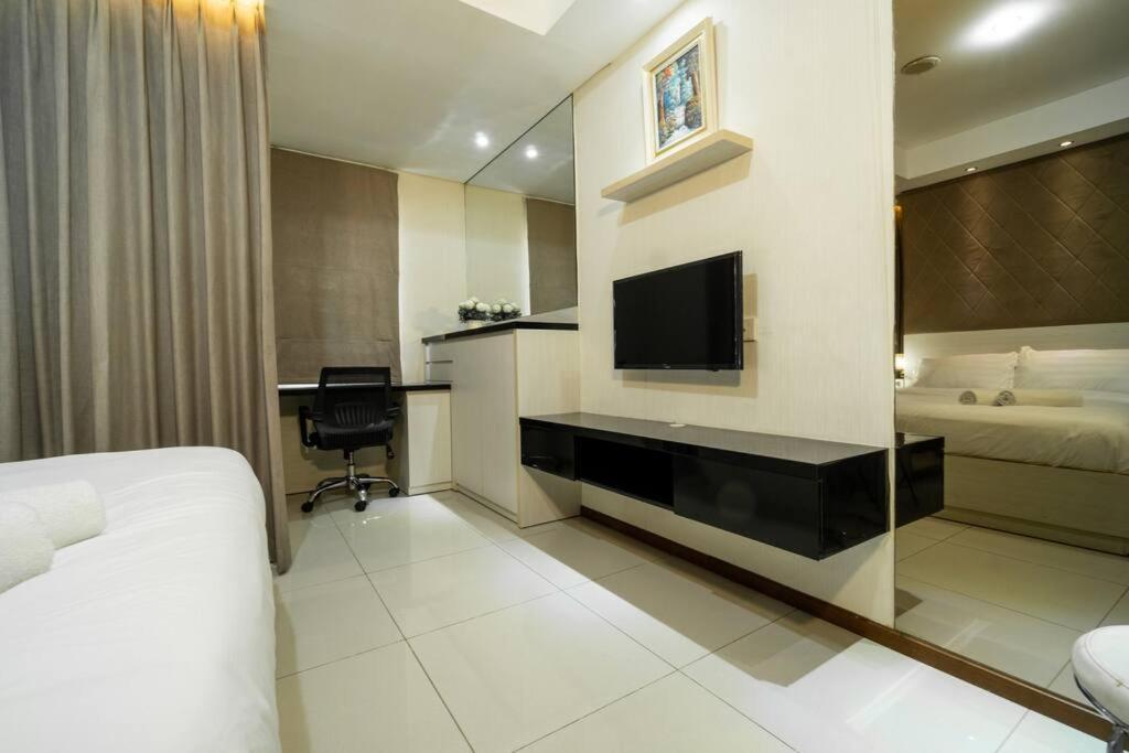 Modern & Comfy Studio In Central Jakarta, Scbd Eksteriør billede